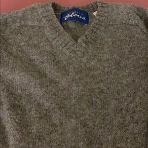 Women’s sweater